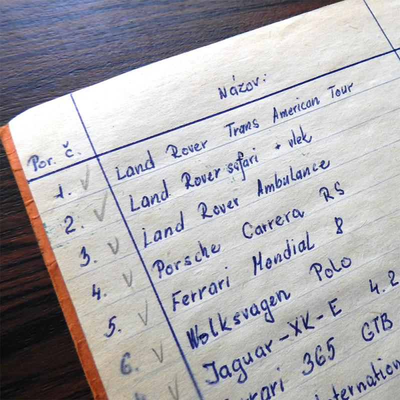 Ilustračný obrázok zoznam autíčok.