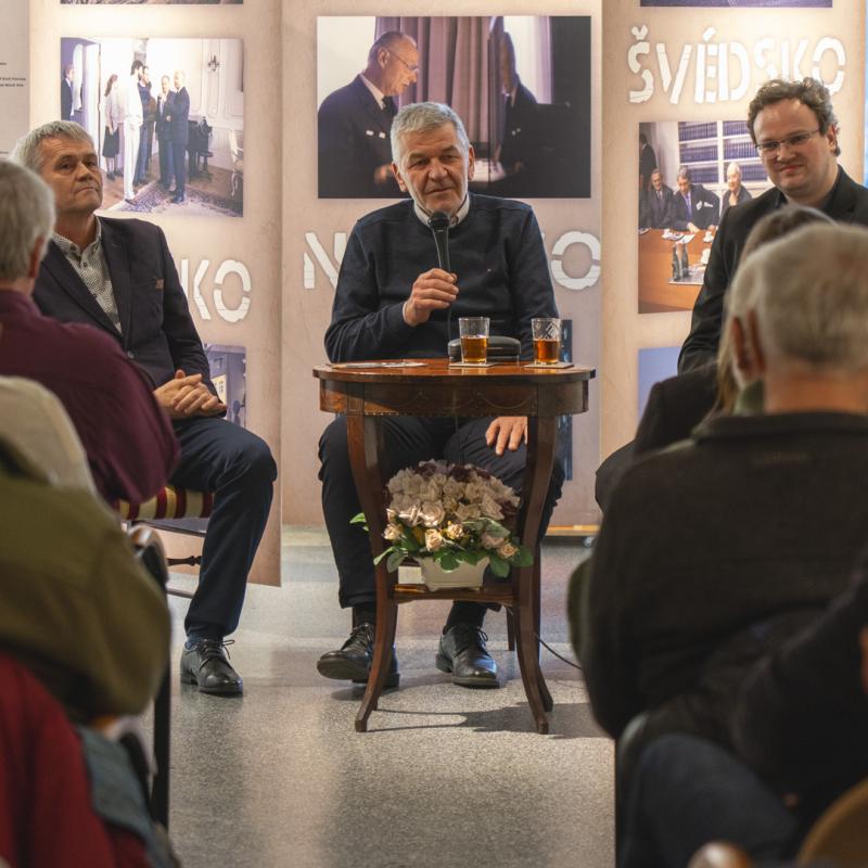 Dvorné dialógy 111 - (autor fotografií Vladimír Krempaský)